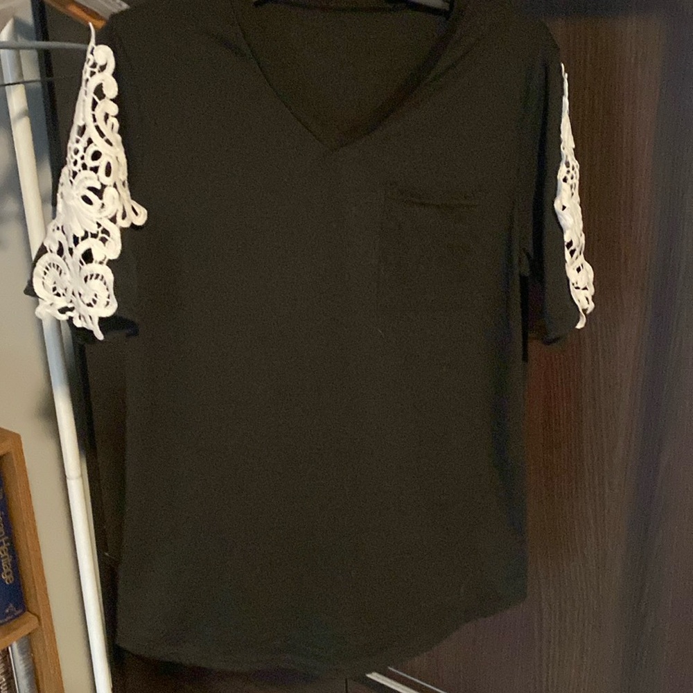 Women’s T-shirt